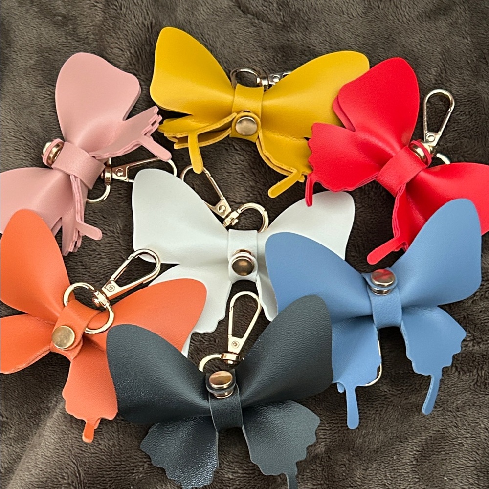 Beautiful Faux Leather Butterfly Bag Charm or Keychain - Picture 8 of 8